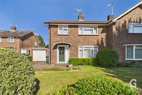 3 bed property, in Ewhurst Road, £475,000