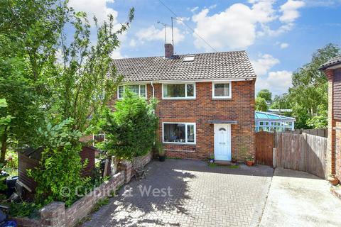 2 bed property, in Daltons Place, £350,000