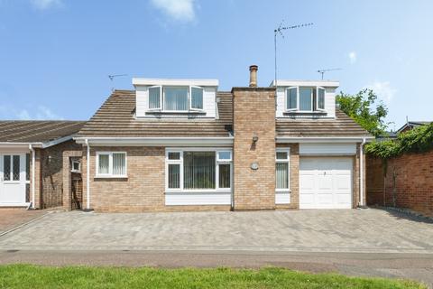 4 bed property, in Rosemary Drive, £465,000