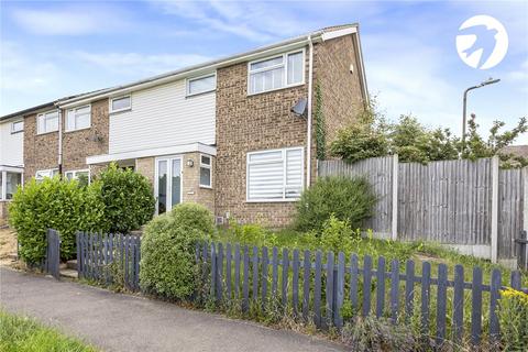 2 bed property, in Alder Way, £350,000