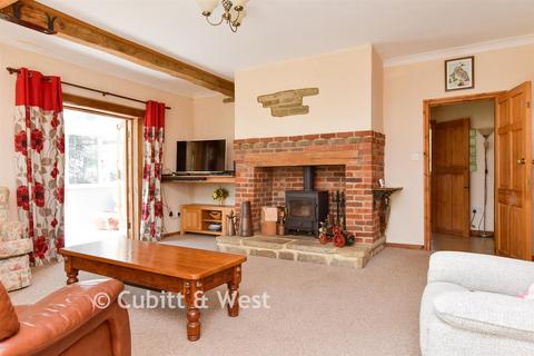 3 bed property, in Downland Road, £630,000