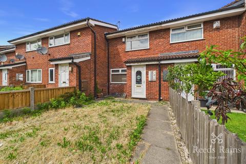 2 bed property, in Gorton Lane, £165,000