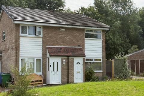 2 bed property, in Armstrong Close, £140,000