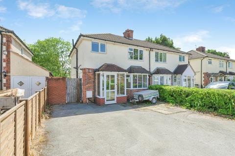 3 bed property, in Whitehouse Common Road, £375,000