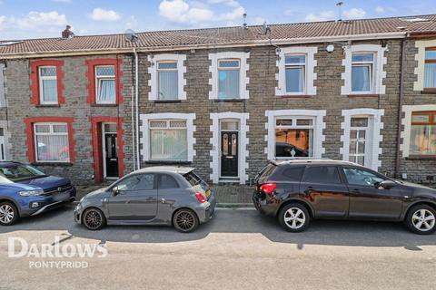 3 bed property, in Danylan Road, £150,000