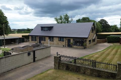 4 bed property, in Went Edge Road, £800,000