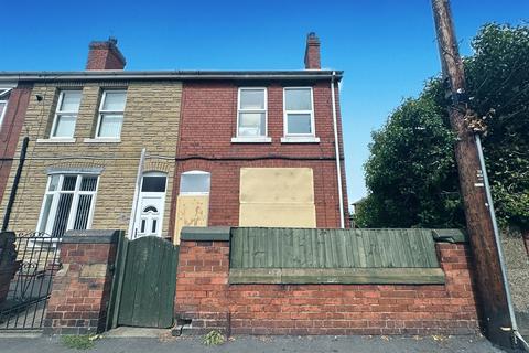 2 bed property, in Flat 2, £20,000