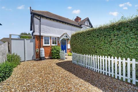 3 bed property, in Crown Street, £490,000