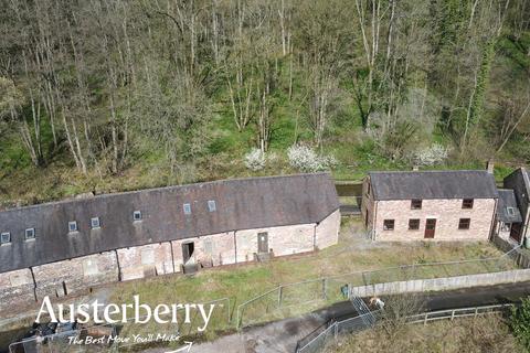2 bed property, in Hazelwood Cottage Consall Forge, £160,000