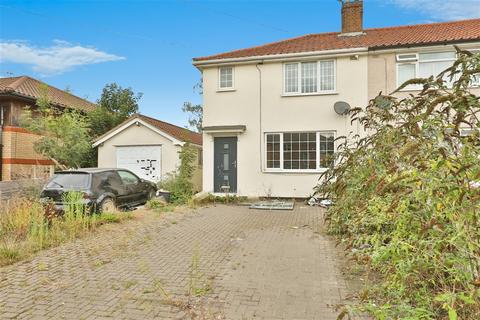 3 bed property, in Newbegin Road, £170,000