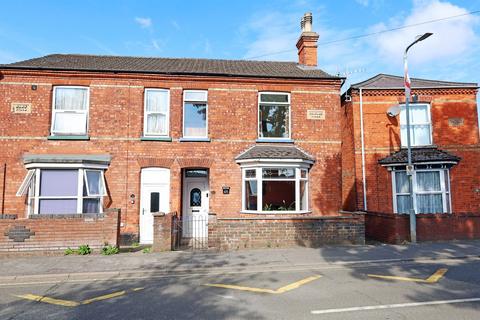 4 bed property, in Carlton Road PE21, £149,950