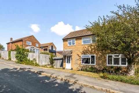 3 bed property, in Tollgate, £335,000