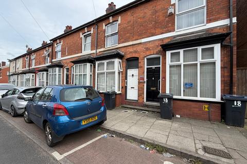 2 bed property, in Gough Road, £180,000
