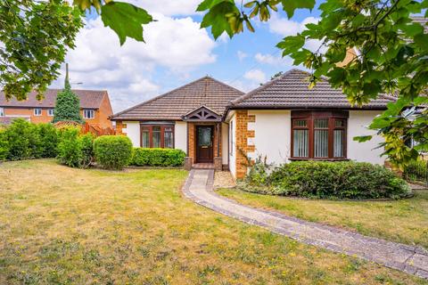 4 bed property, in Norwich Road, £375,000
