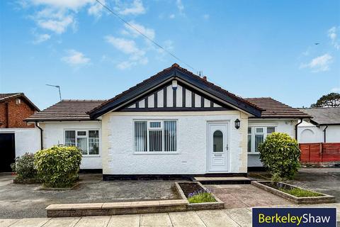 2 bed property, in Spring Gardens, £375,000