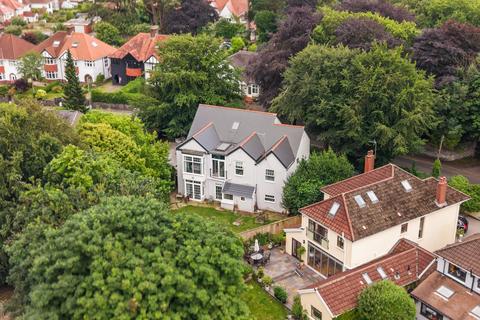 4 bed property, in Southward Lane, £1,250,000