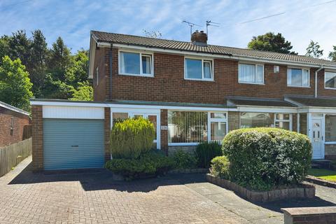3 bed property, in Meadway, £185,000