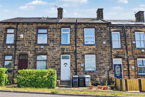 3 bed property, in Howden Clough Road, £190,000