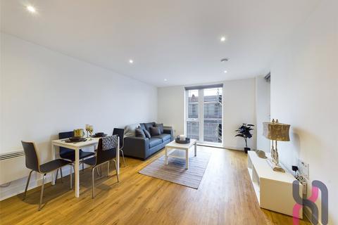 2 bed property, in The Plaza, £185,000