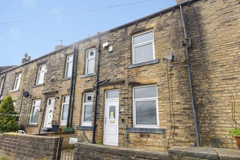 2 bed property, in Albert View, £70,000