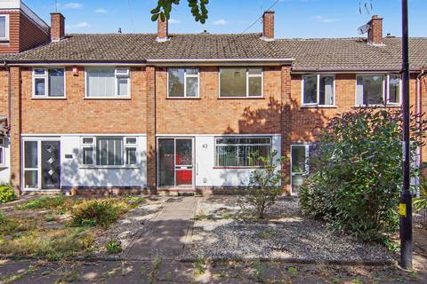 3 bed property, in Dunchurch Highway, £210,000
