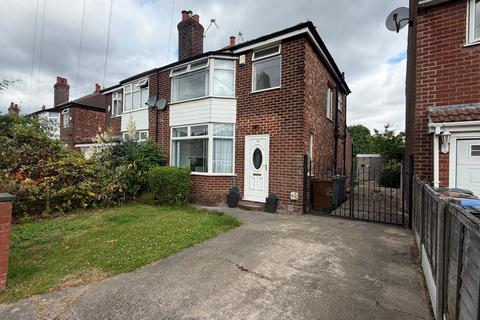 3 bed property, in Edale Avenue, £270,000