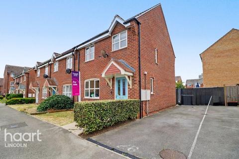 3 bed property, in Deansleigh, £200,000