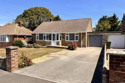 3 bed property, in Nodes Road, £375,000