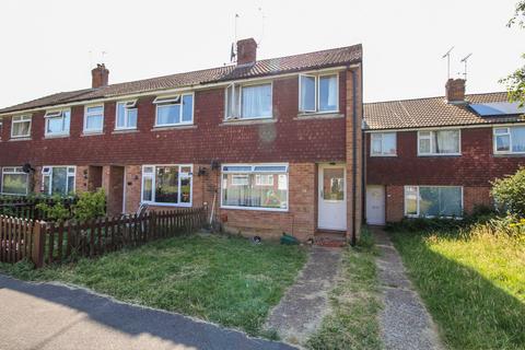 3 bed property, in Fairlea Close, £295,000