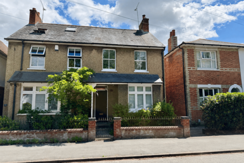 3 bed property, in Kings Ride, £400,000
