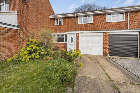 3 bed property, in Birch Grove, £515,000