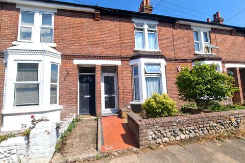 3 bed property, in Stanhope Road, £267,500