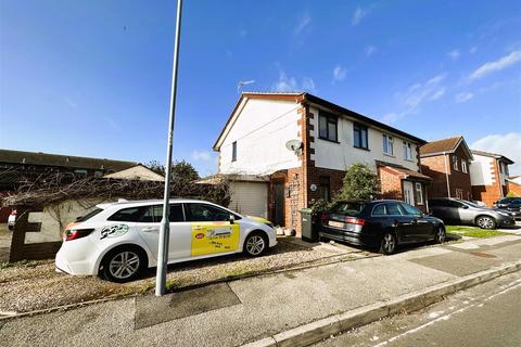 3 bed property, in Nightingale Drive, £310,000