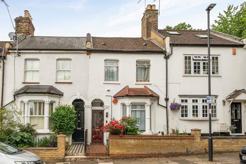 1 bed property, in Shirley Road, £300,000