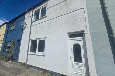 2 bed property, in Killinghall Row, £110,000