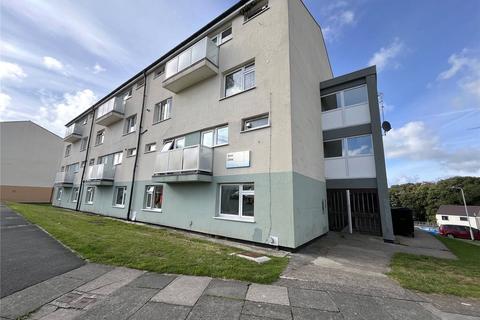 3 bed property, in Kenn Close, £80,000