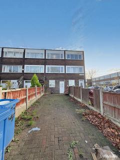 4 bed property, in Fenwick Lane, £100,000