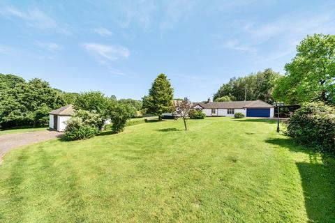 4 bed property, in Eardisley Road, £550,000