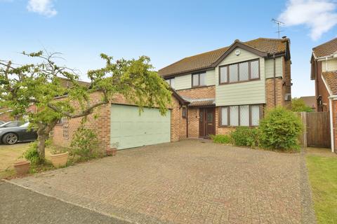 4 bed property, in Anne Roper Close, £525,000