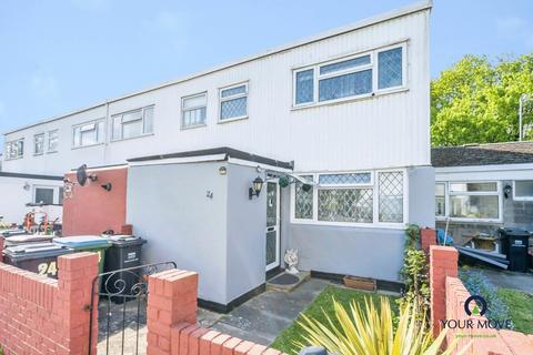 3 bed property, in Sycamore Road, £225,000