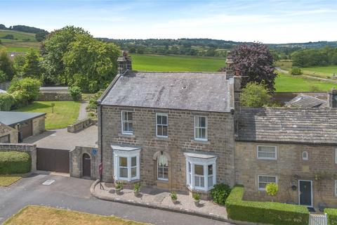 4 bed property, in High Street, £1,150,000