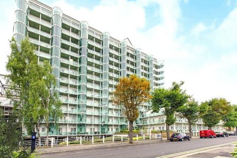 1 bed property, in Sydney Road, £210,000
