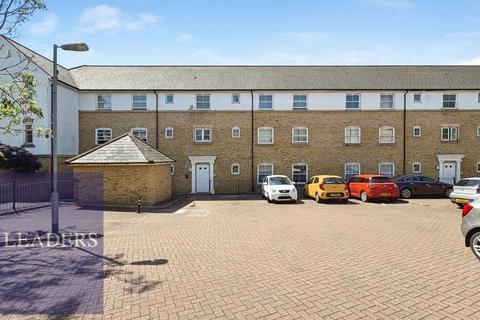 2 bed property, in Gresley Drive, £190,000
