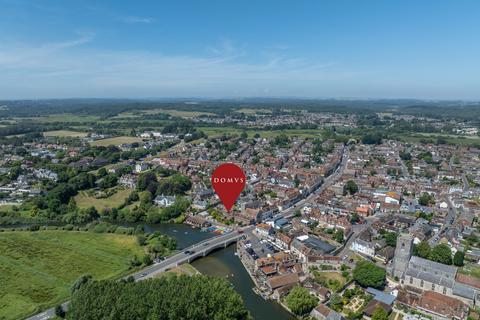 4 bed property, in Wareham, £1,000,000