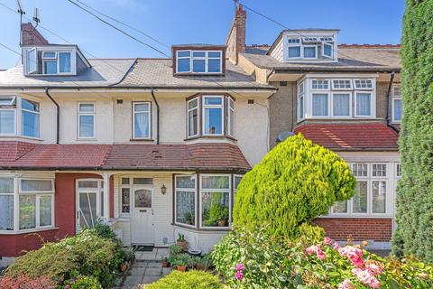 4 bed property, in Fishponds Road, £725,000