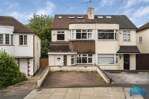4 bed property, in Grants Close, £700,000