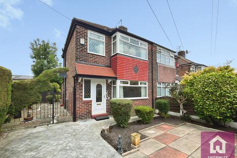 3 bed property, in Wilham Avenue, £225,000