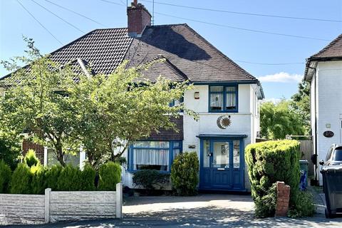 3 bed property, in Abbey Road, £295,000