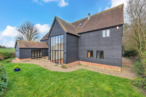 5 bed property, in Brickyard Lane, £950,000