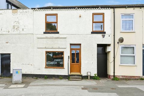 2 bed property, in Market Place, £50,000
